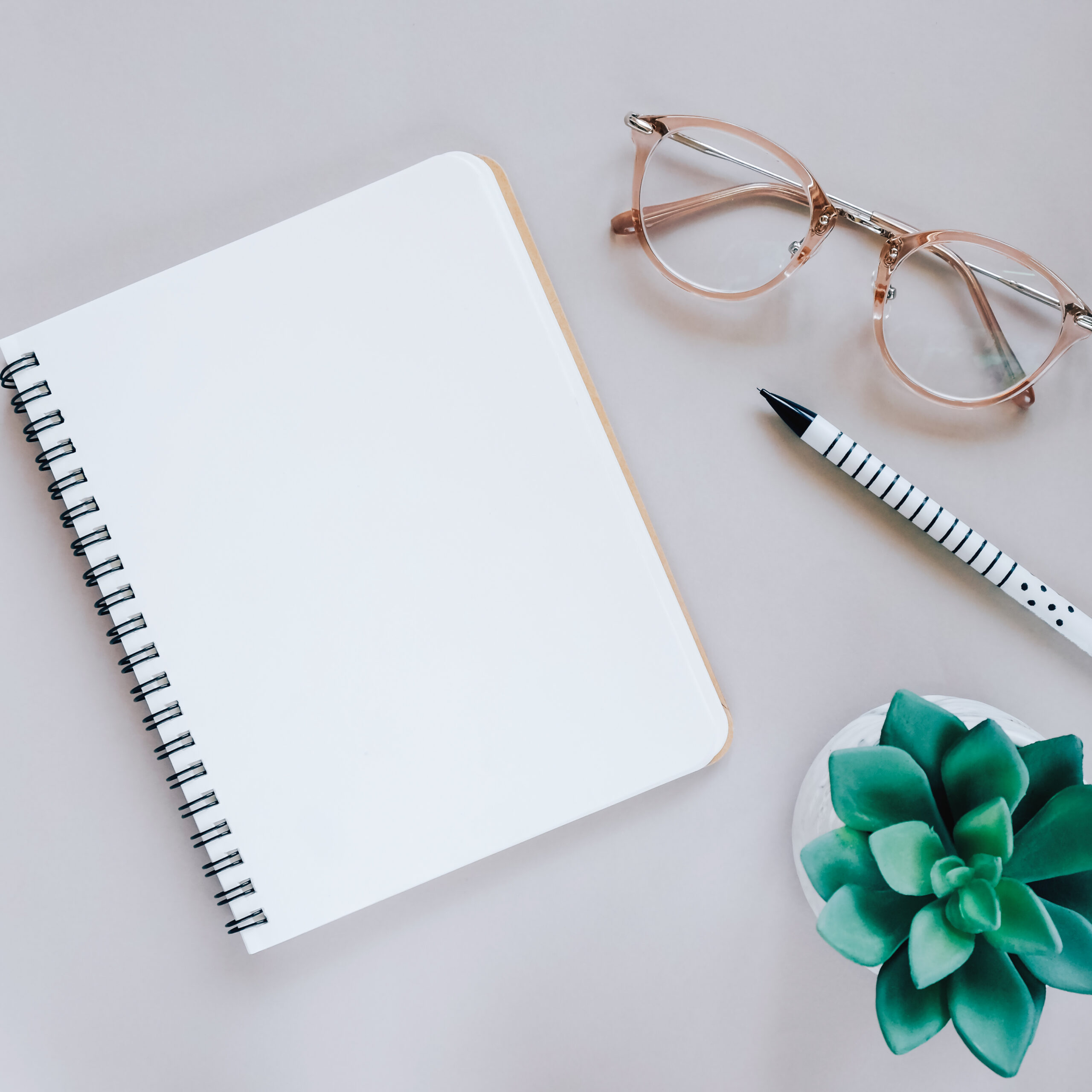 notepad-and-pen-bastelmodelle